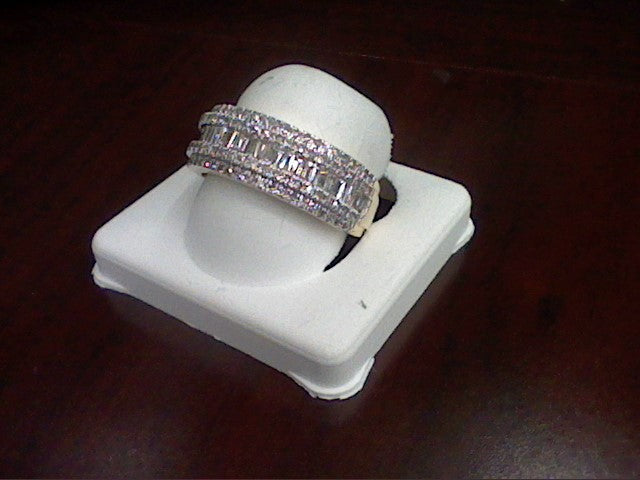 10K Yellow 1.00-1.20Ct D-Mens Baguette Ring