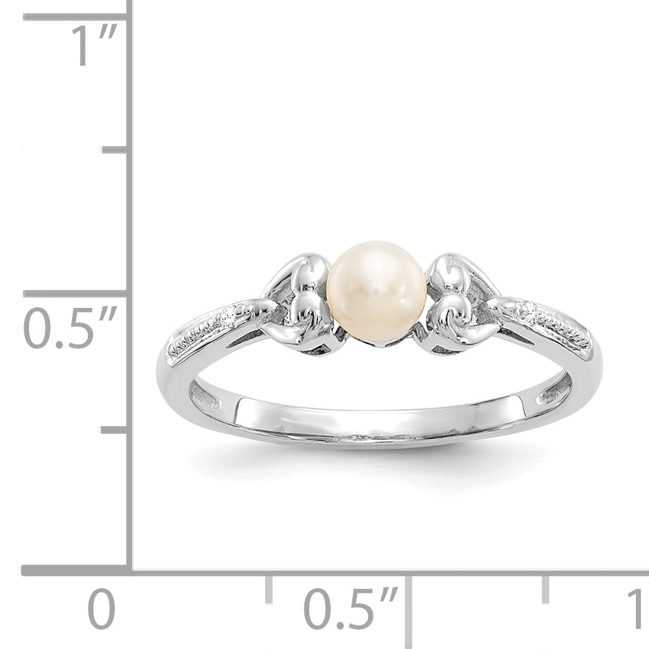 10k White Gold FW Cultured Pearl and Diamond Ring