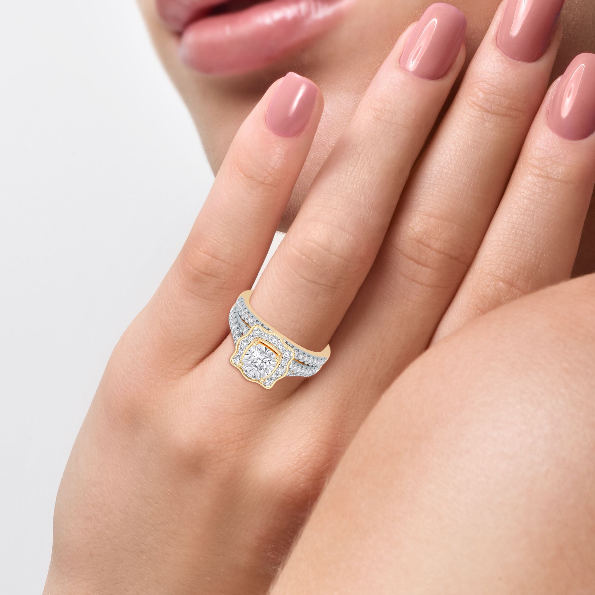 14K Yellow Gold Magnifcnet 0.62Ct Diamond Bridal Ring