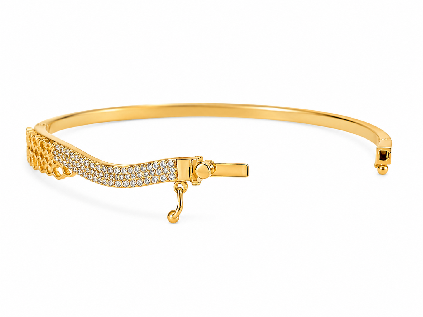 14KT Yellow Gold Leaf Pattern Cubic Zirconium 9 MM Catch Lock Bangle Bracelet