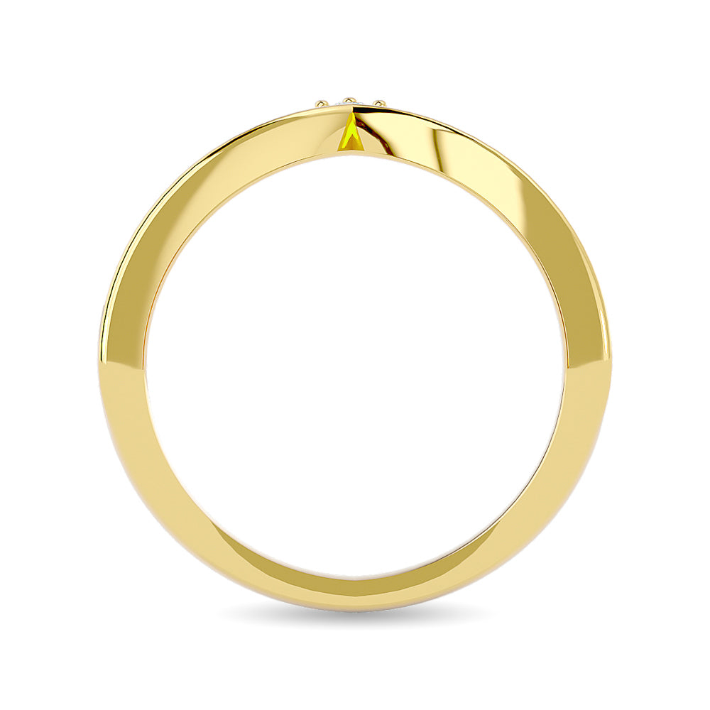 Diamond 1/6 ct tw Chevron Band in 10K Yellow Gold