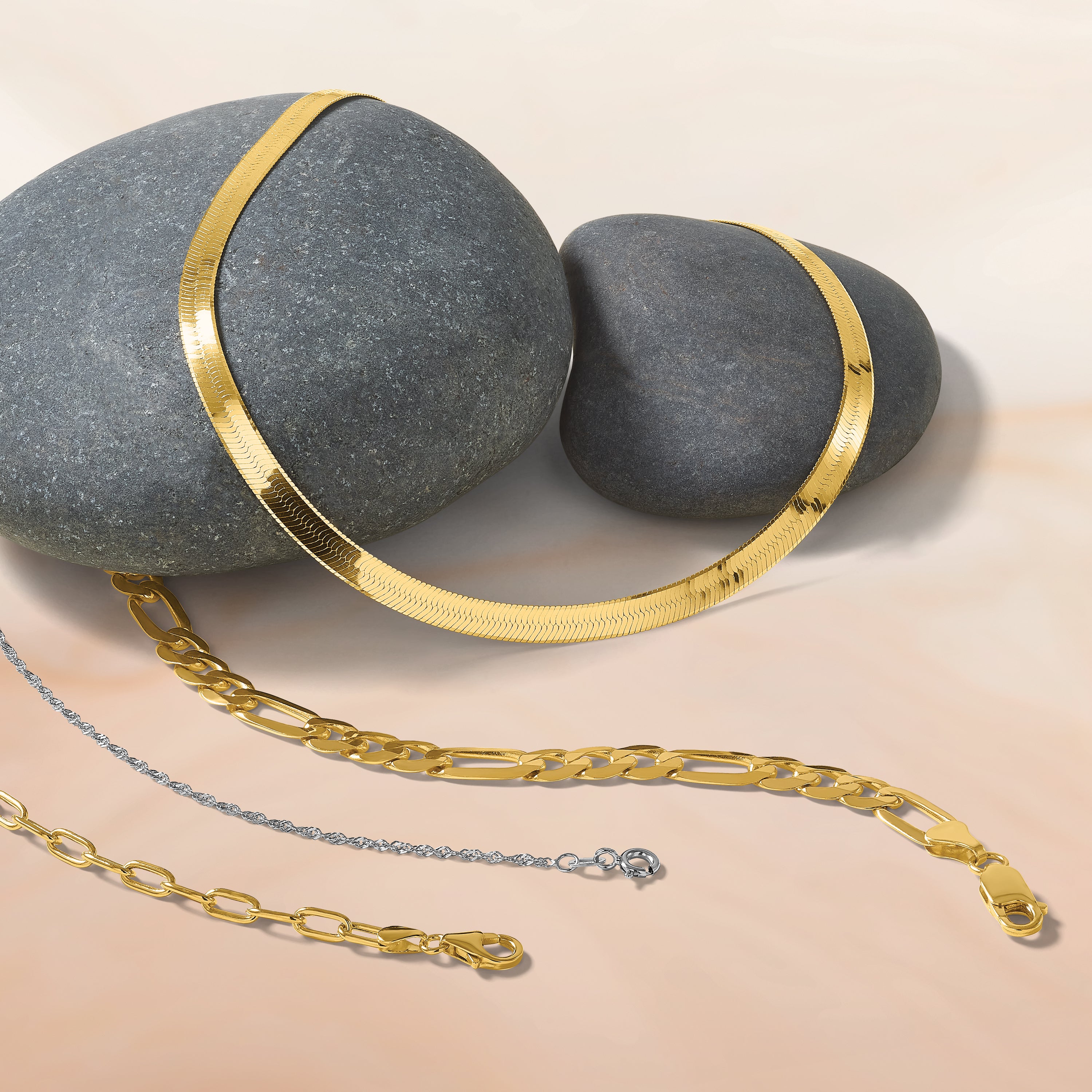 14K 7mm Flat Figaro Chain