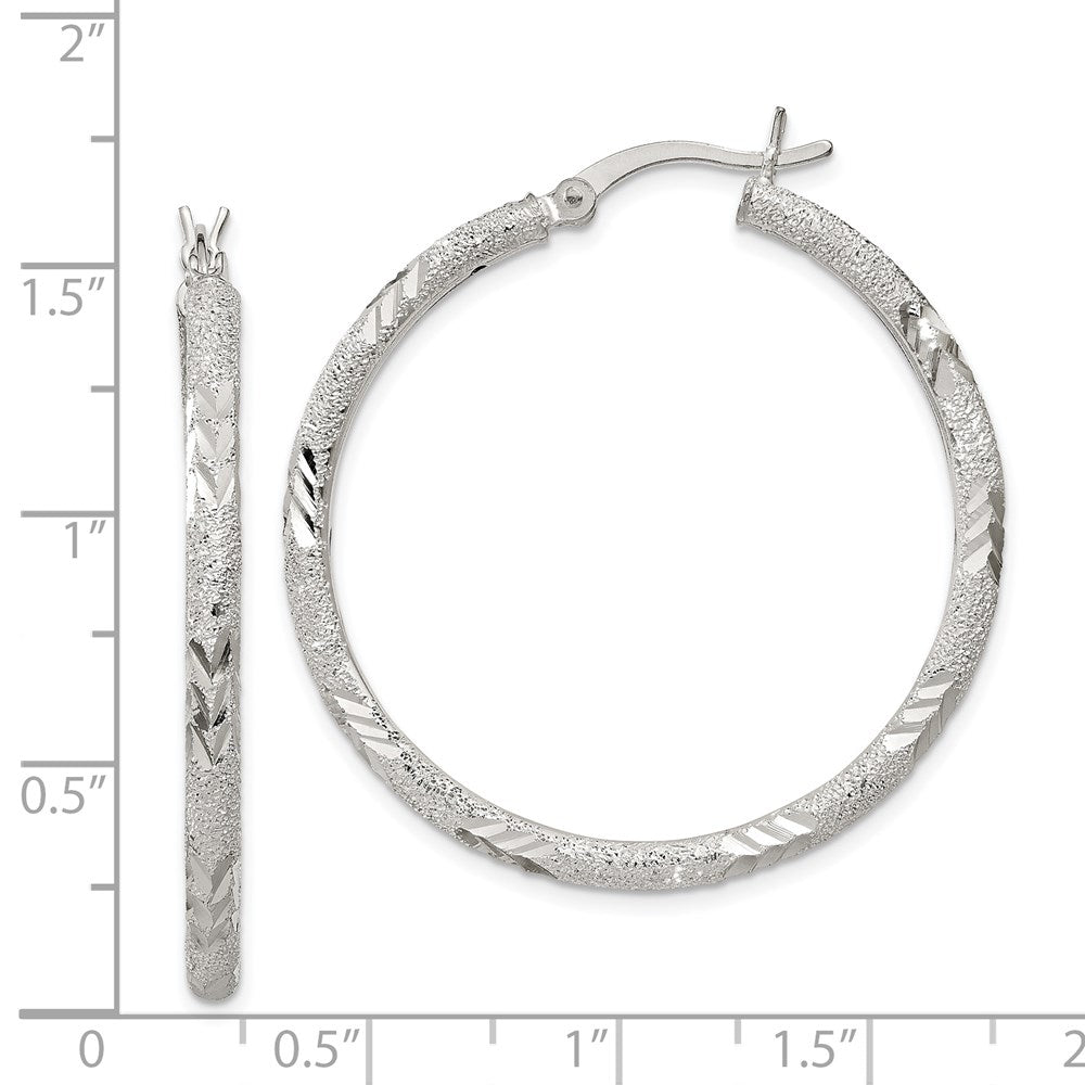Sterling Silver 2.5mm Diamond-cut Laser-cut Hinged Hoop Earrings