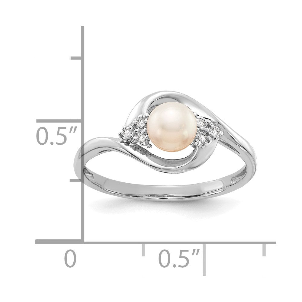 14k White Gold FW Cultured Pearl and Diamond Ring