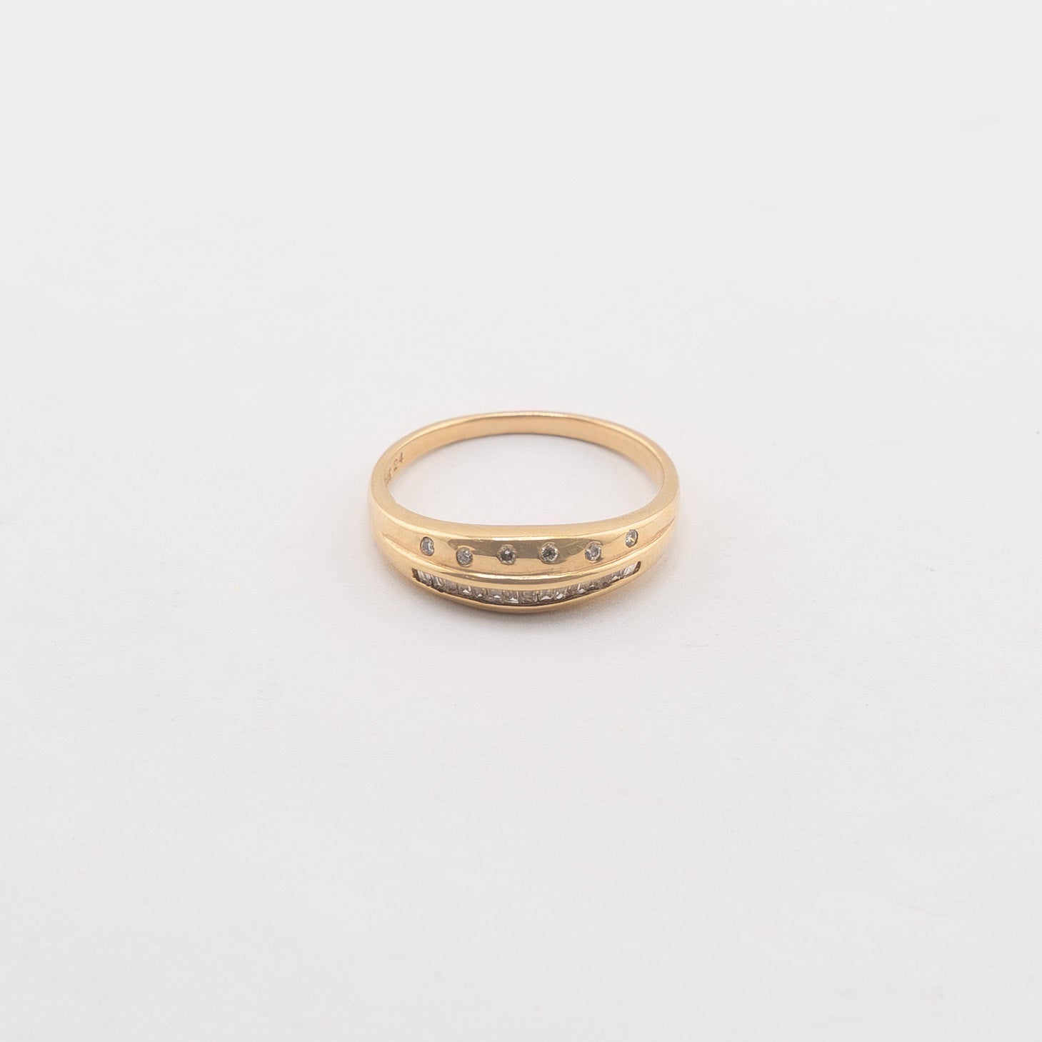 14KT Yellow Gold 0.25 CTW Diamond Ring [A2B5 - K12H00]