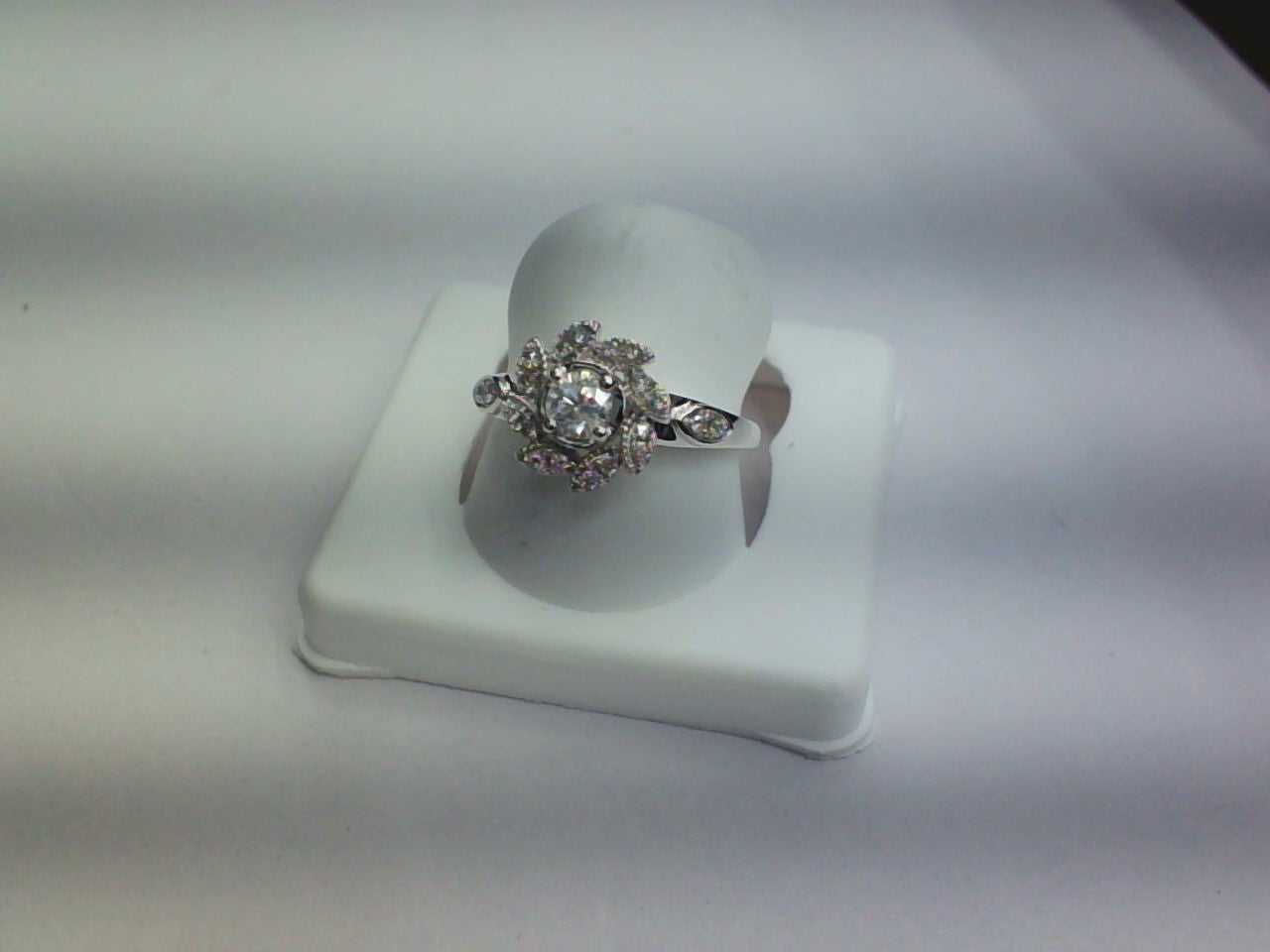 10K Whitespl Price:  0.48-0.49Ct D-Ladies Rings