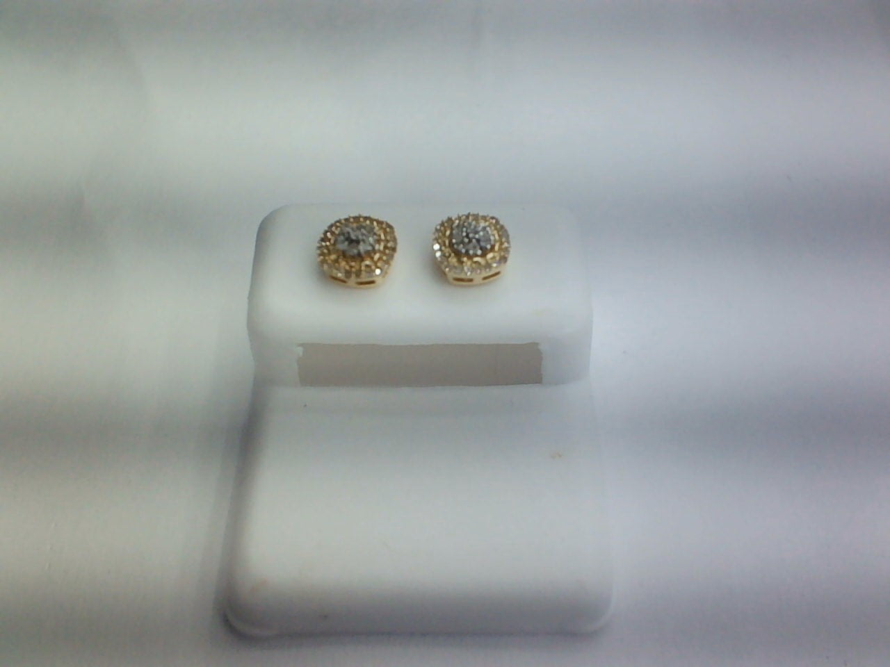 10K Yellow 0.15Ct D-Earrings