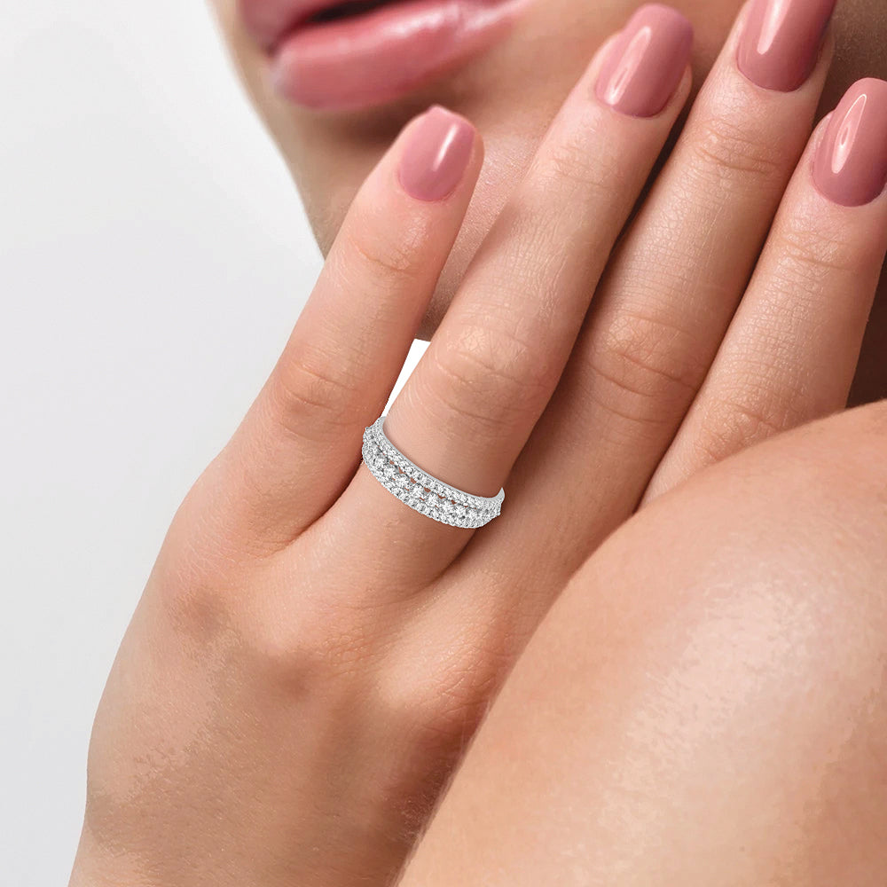 14K White Gold Beautiful 0.50Ct Diamond Band