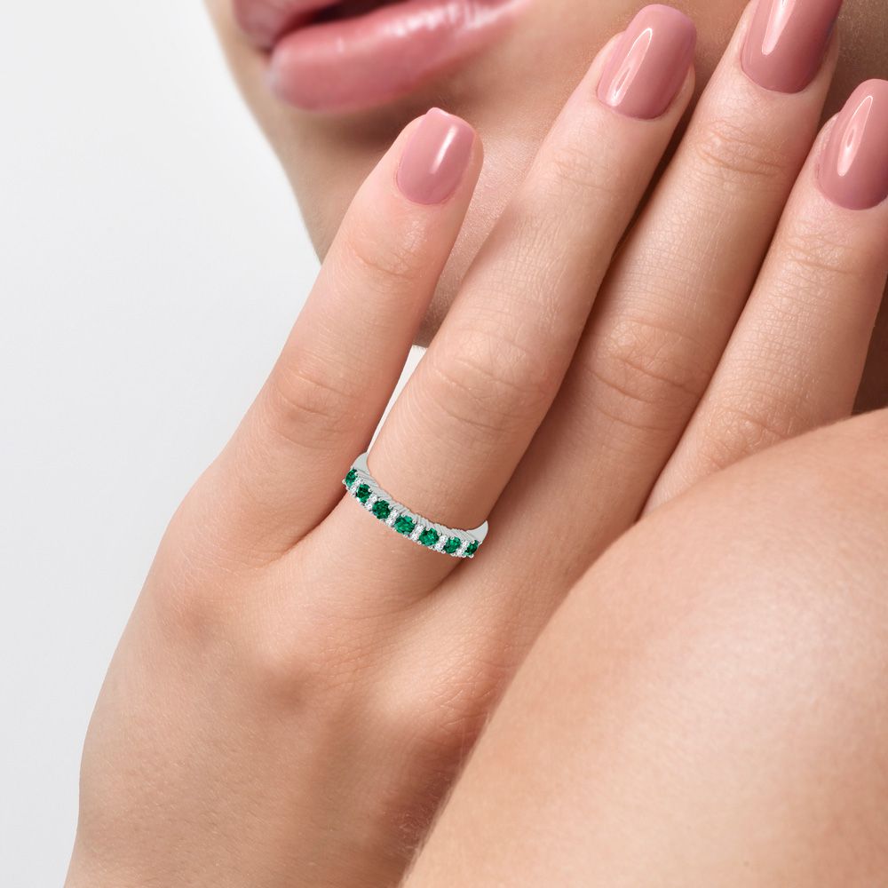 14K White Gold 0.10Ct Diamond Emerald Ring