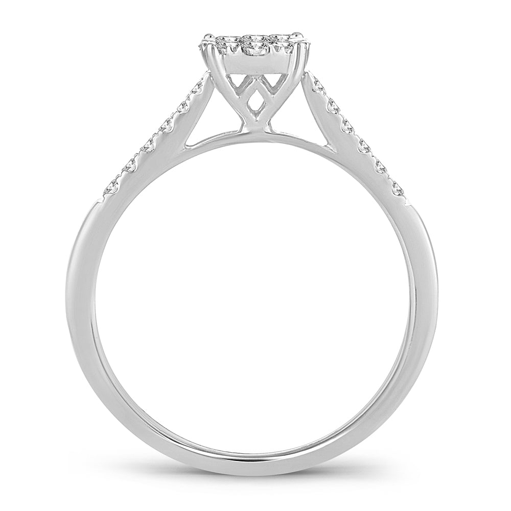 14K White Gold Magnifcnet 0.35Ct Diamond Ring