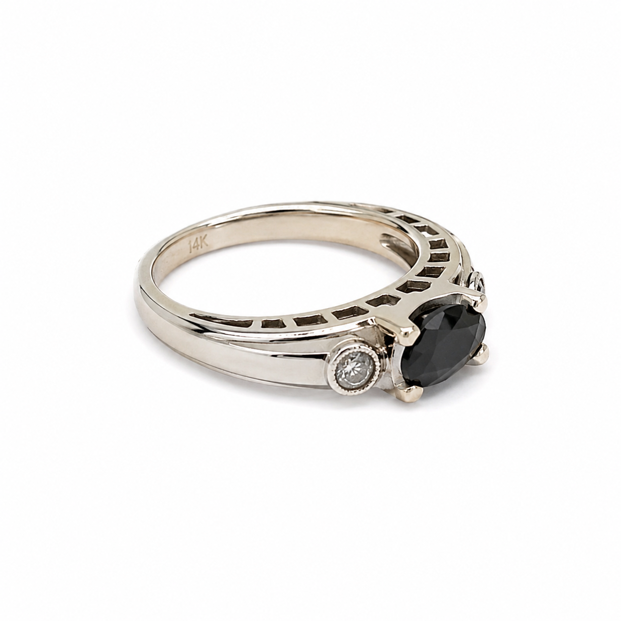 14KT White Gold 0.15 CTW 0.55 STW Blue Sapphire Diamond Ring [K18H]