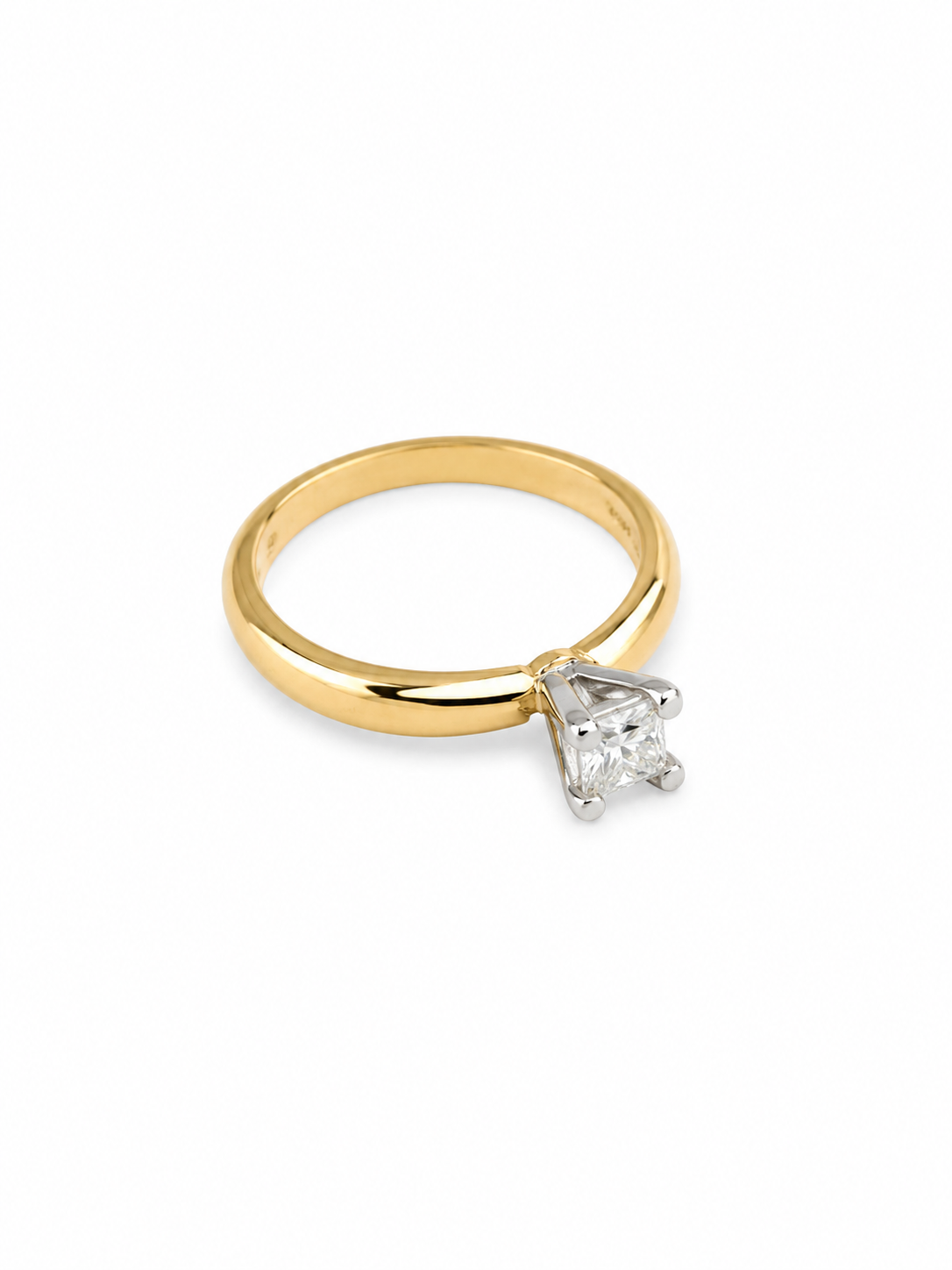 18KT Yellow Gold 0.33 CTW Diamond Ring [K35H00]