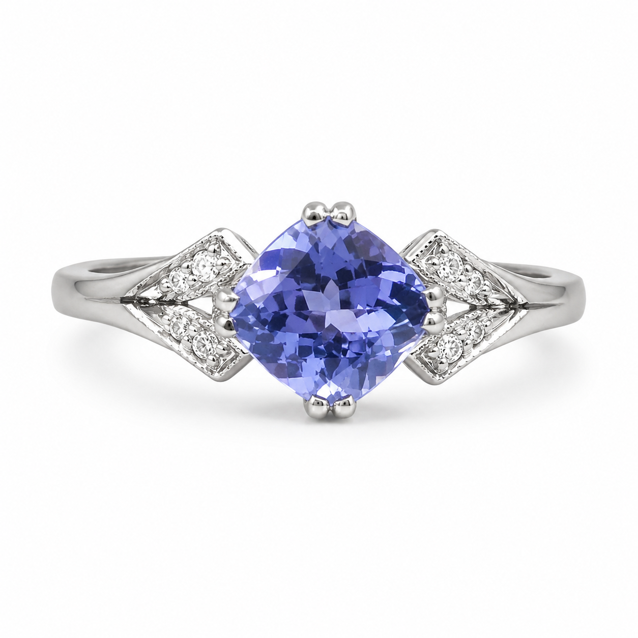 10KT White Gold 0.04 CTW 3.00 STW Tanzanite Diamond Ring [K8H]