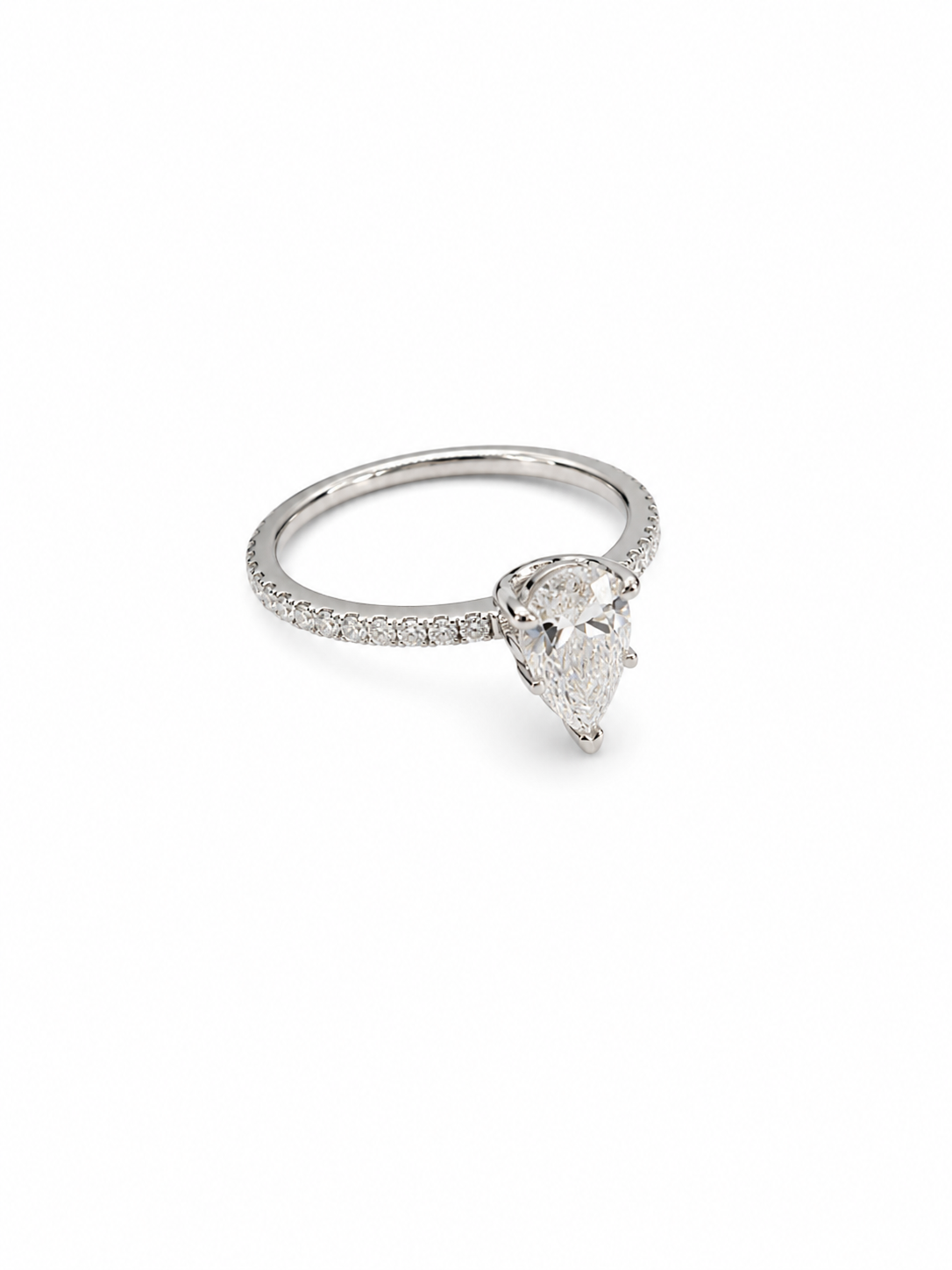 18KT White Gold 1.05 CTW Diamond Ring [K65H00]