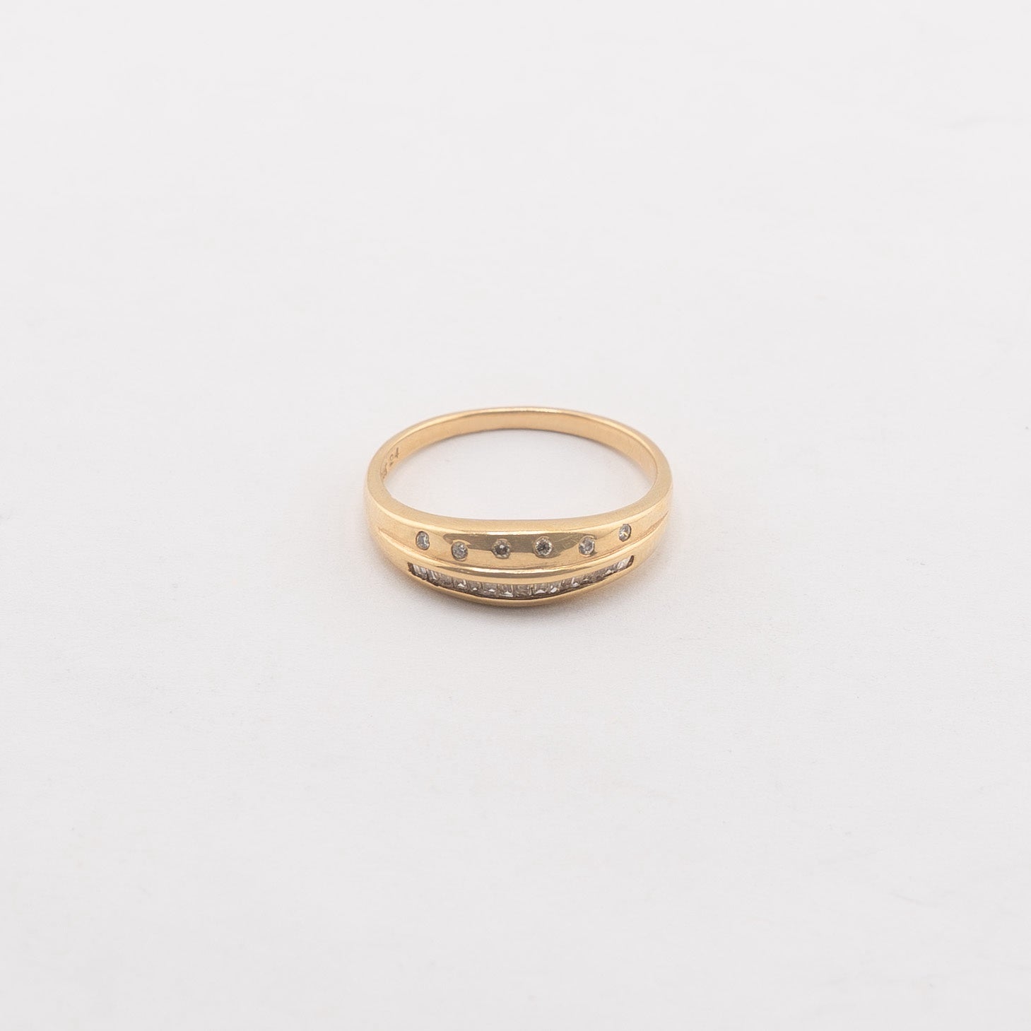 14KT Yellow Gold 0.25 CTW Diamond Ring [A2B5 - K12H00]