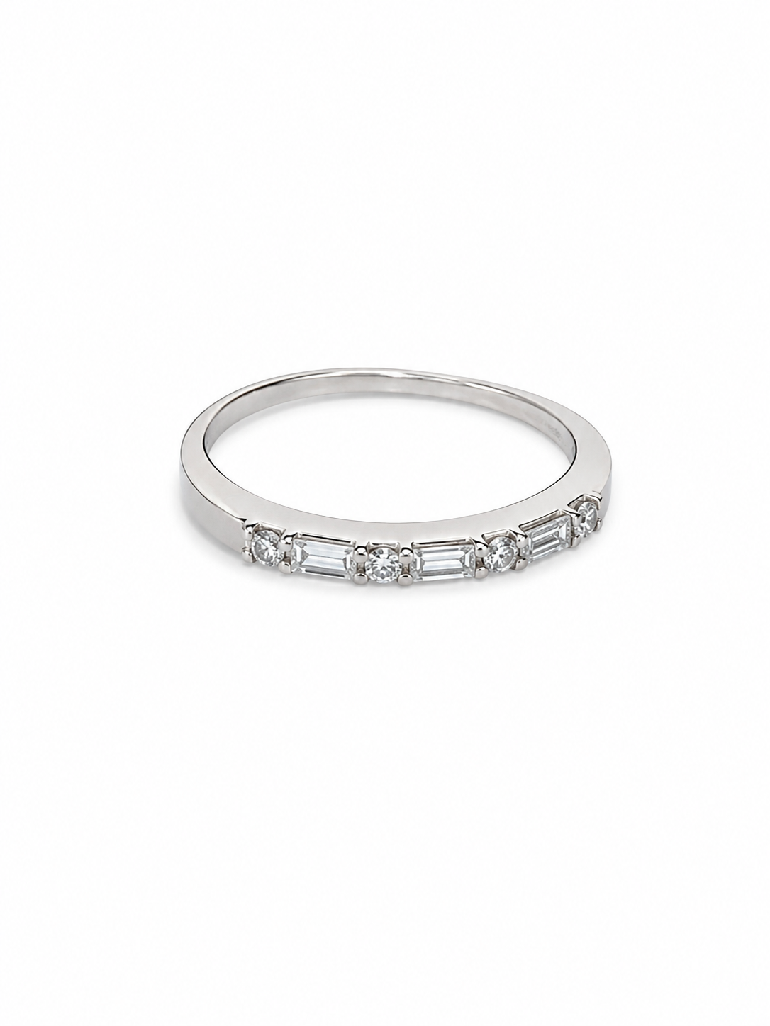 14KT White Gold 0.10 CTW Diamond Ring [A1B8 - K6H00]