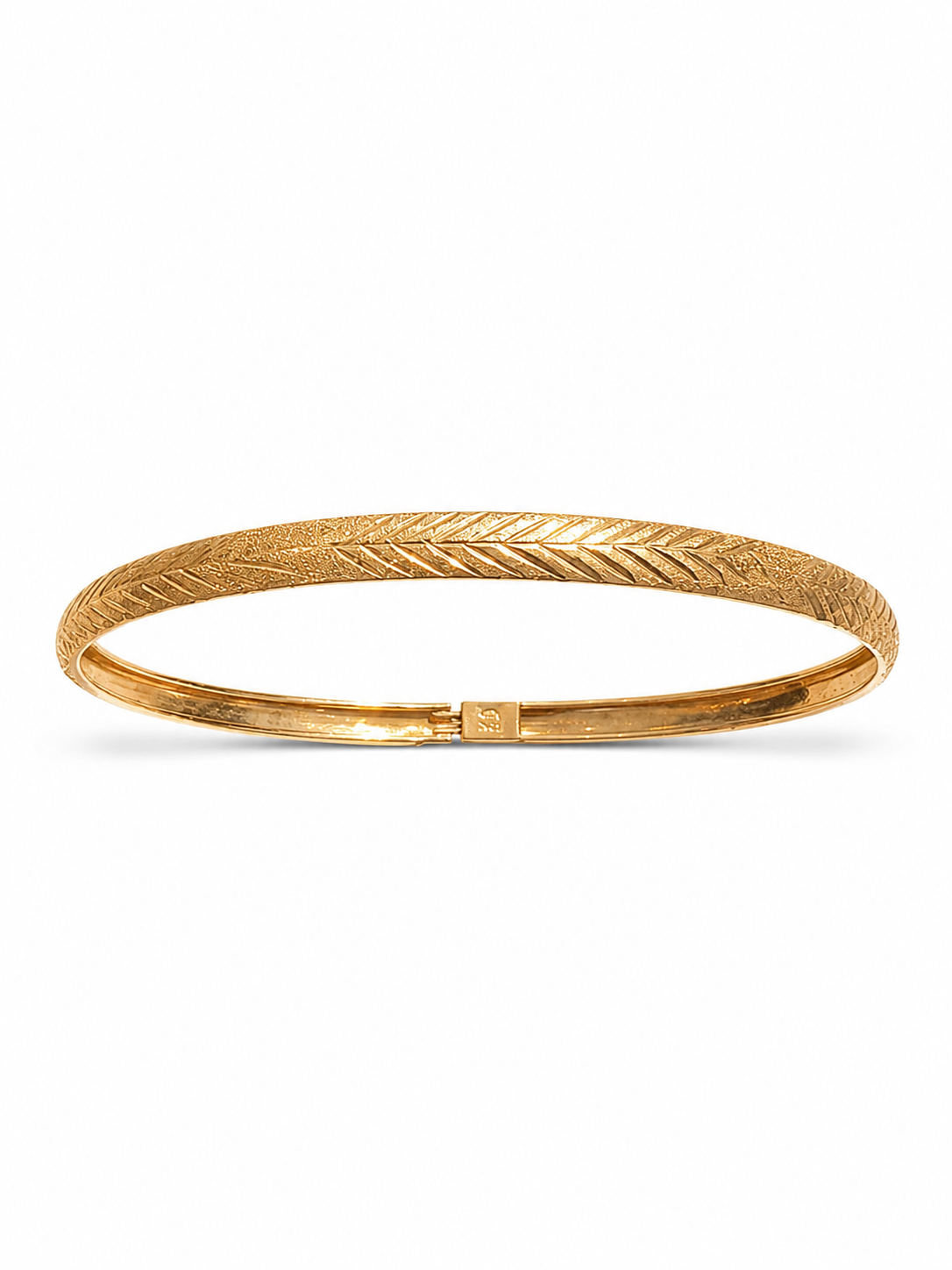 10KT Yellow Gold Diamond Cut Leaf 4 mm Bangle Bracelet