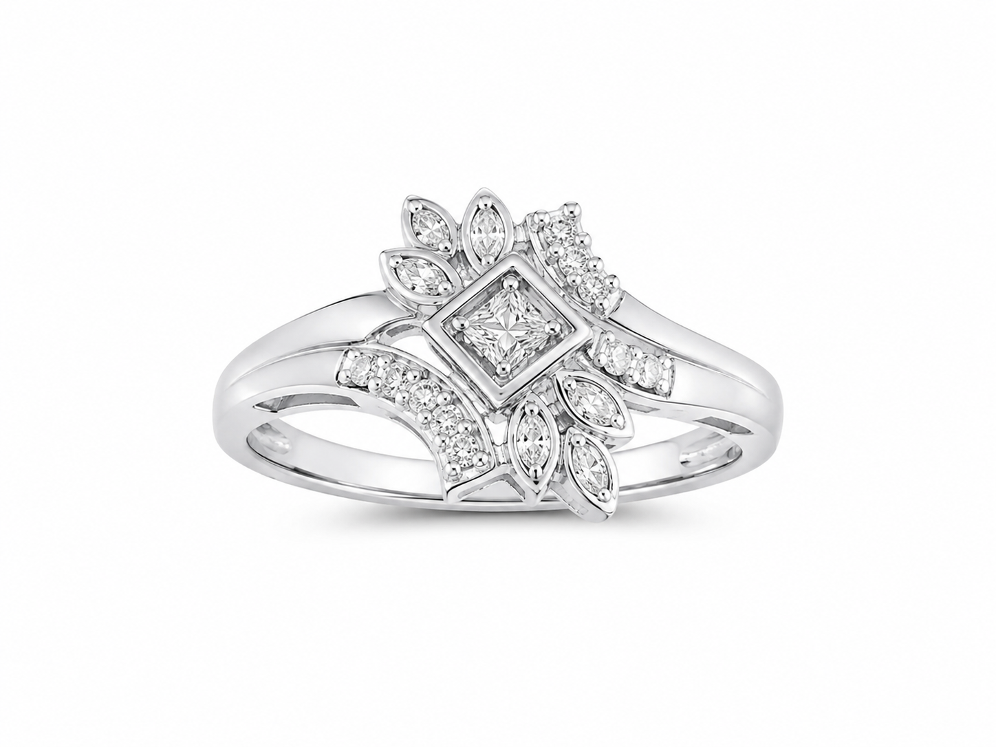 10KT White Gold 0.10 CTW Diamond Ring [K12H]