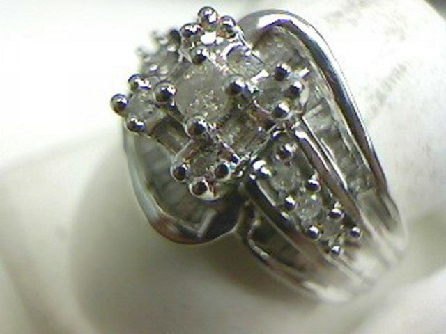 10K White Gold D-Ladies Ring