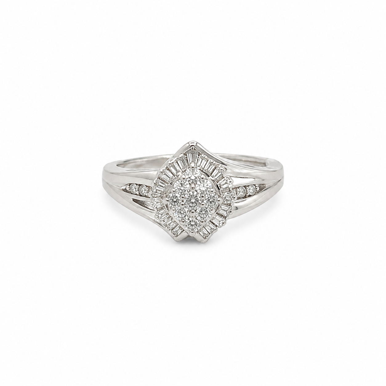 10KT White Gold 0.15 CTW Diamond Ladies Ring [K7H85 - A2B3]
