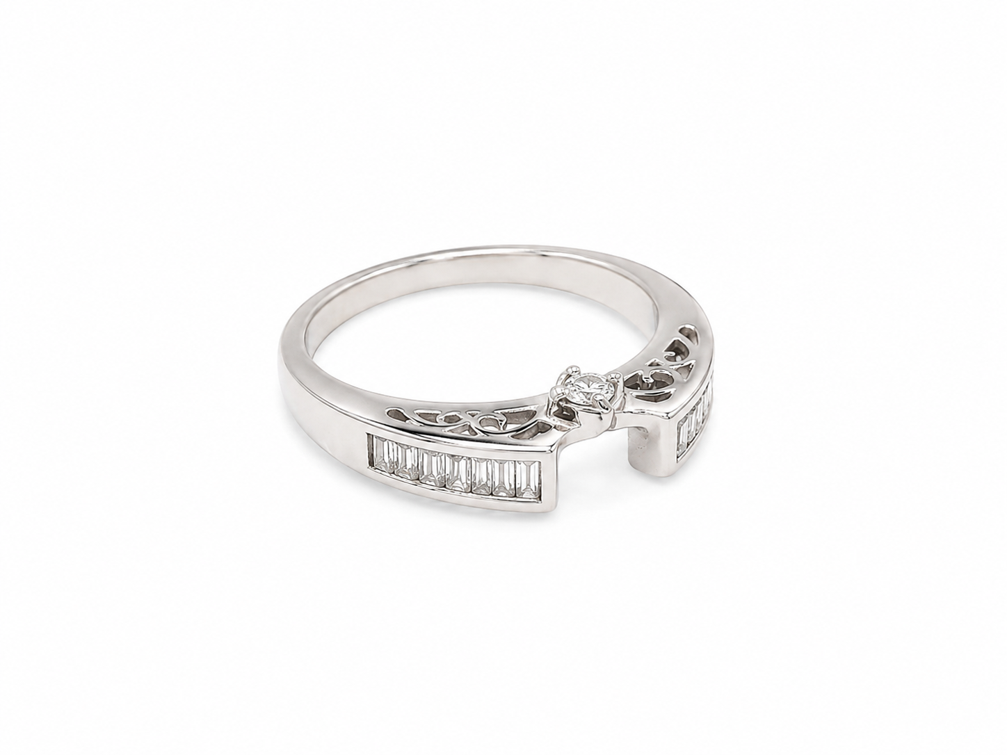 14KT White Gold 0.40 CTW Diamond Ring [K2T]