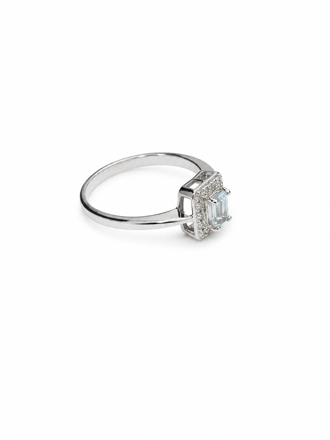 10KT White Gold 0.25 CTW 0.039 STW Aquamarine Diamond Ring [K8H]