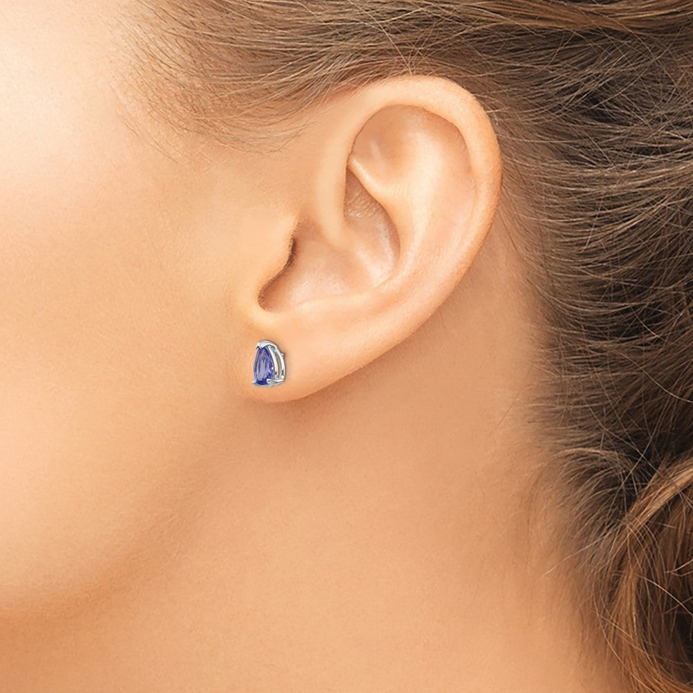 14k White Gold Tanzanite Earrings