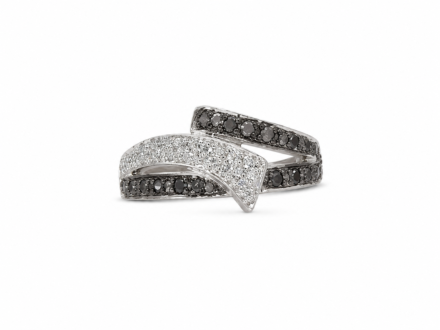 14KT White Gold 0.25 CTW Black And White Diamond Designer Band [K2T]